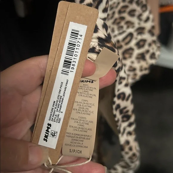 SKIMS *NWT ZIP FRONT SLEEVELESS ONE PIECE | CHAMPAGNE LEOPARD PRINT | S - Picture 5 of 5
